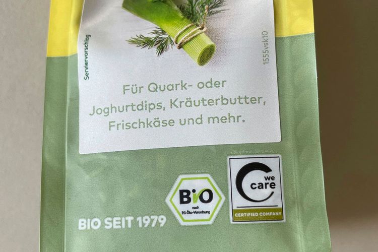 Bio-Kräutermischung in grün-gelber Verpackung mit Dill, für Quark- und Joghurtdips, Bio-zertifiziert seit 1979